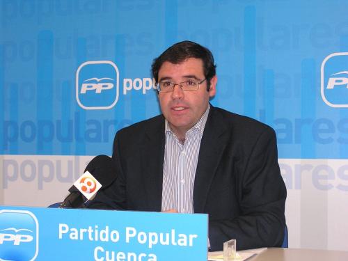 Prieto insta a Valiente a que abandone la demagogia 'simplona' y a que deje de confundir a la opinión pública