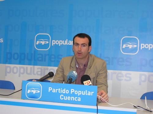 Giménez: 'Cuando el PP gobierne hará todo lo contrario al tándem Zapatero-Barreda, bajará los impuestos y subirá las pensiones'