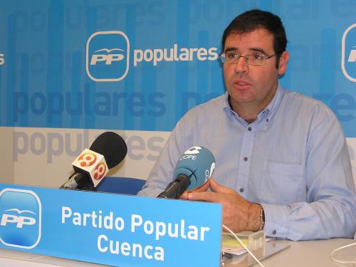 Prieto pide a Barreda que explique urgentemente cómo ha vendido una finca por un tercio de su valor