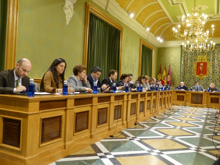 El PP asegura que "ni Ávila ni nadie puede asegurar la vuelta al Ayuntamiento de los trabajadores de aguas" 