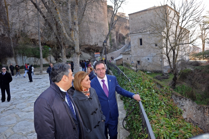 Cospedal resalta los valores religiosos y culturales de la Semana Santa de Cuenca, de Interés Turístico Internacional