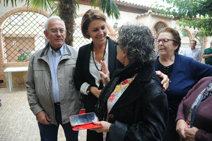 Cospedal indica que el PP está aquí para trabajar por los castellano-manchegos, no para estrategias estériles ni para insultos