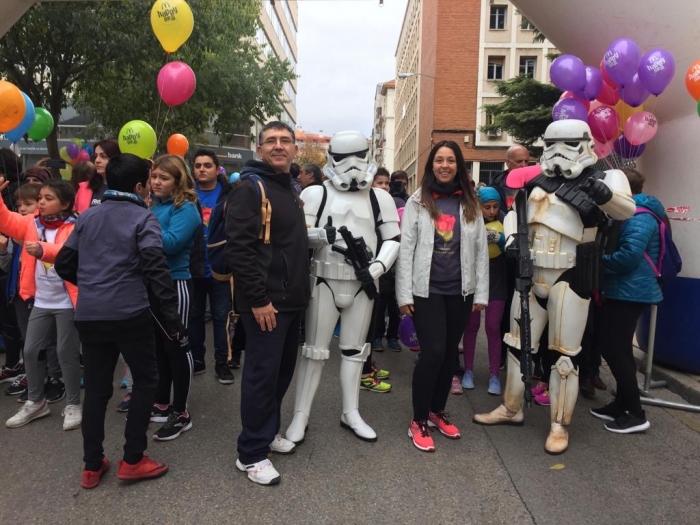 Estefanía Mellado participa en la Carrera y Marcha Solidaria Contra el Cáncer organizada por la Fundación Leticia Castillejo