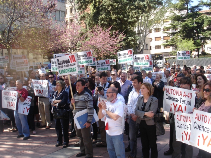 El PP acusa a Ávila de “demagogo y cínico” por pedir ahora que se terminen las autovías de Albacete y Teruel