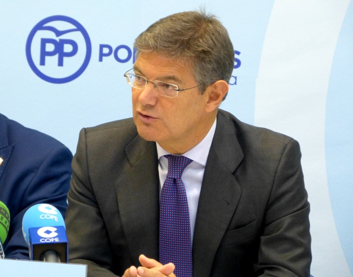 Catalá muestra el apoyo del PP a la Guardia Civil y la Policía Nacional y se compromete a cumplir con el pacto de la equiparación salarial