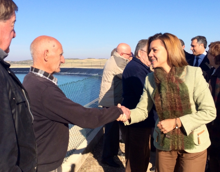 Cospedal afirma que “cuanto mejor aprovechemos el agua, más productiva será la agricultura y más se incrementará el nivel de vida de nuestros agricultores”