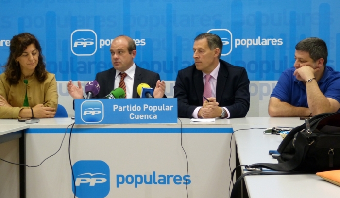 El PP denuncia que Ávila contrató ilegalmente al Concejal de Hacienda en la empresa del agua